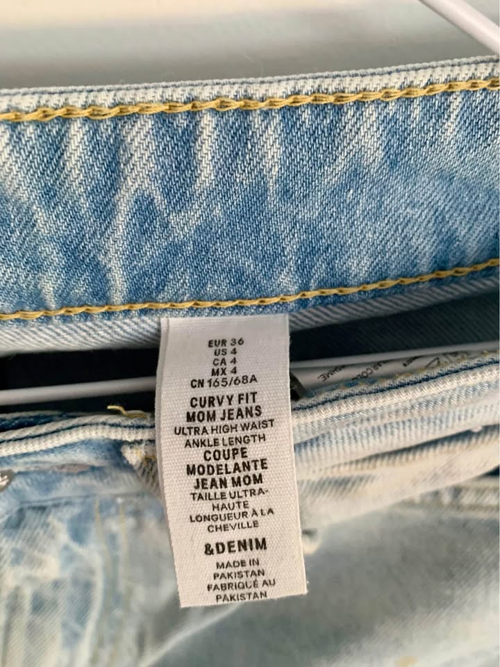Distressed Denim Jeans - photo 5