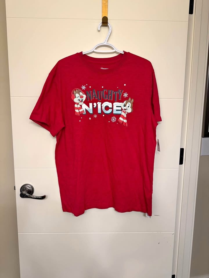 Disney Chip & Dale Naughty Nice T-shirt large