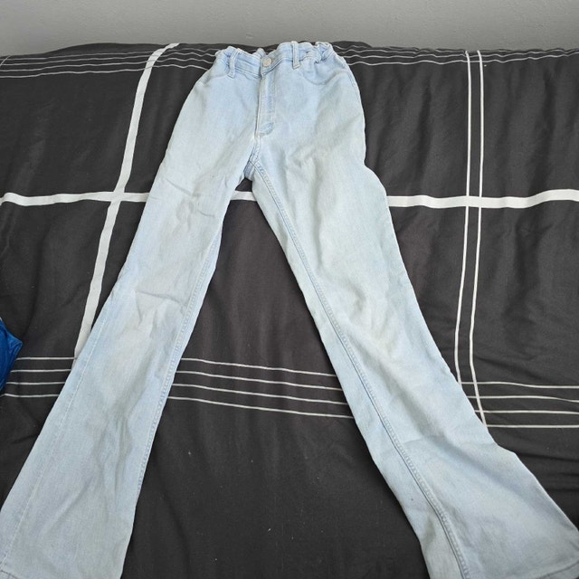 H&M Flare Jeans🧡