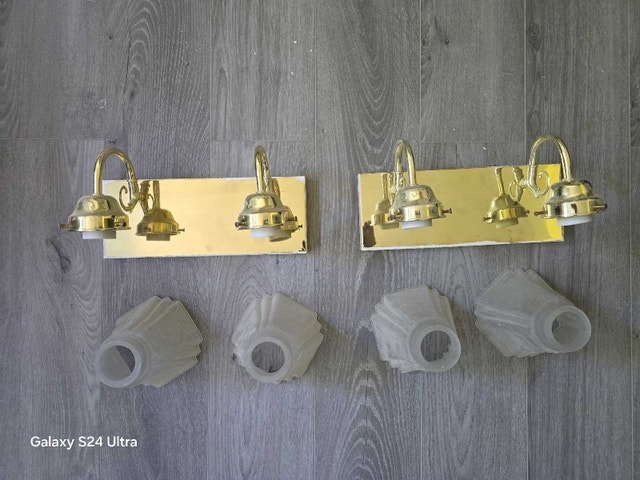 Bathroom Vanity Lights - photo 2