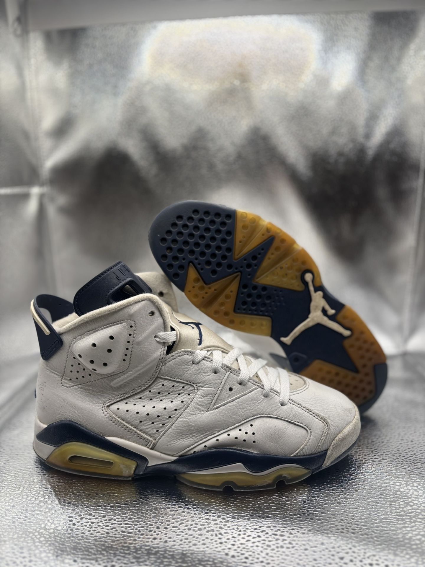 Air Jordan 6 Midnight Navy