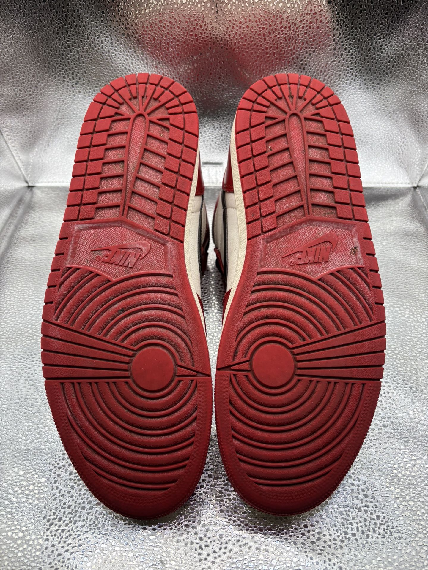 Air Jordan 1 Lost And Found - photo 3