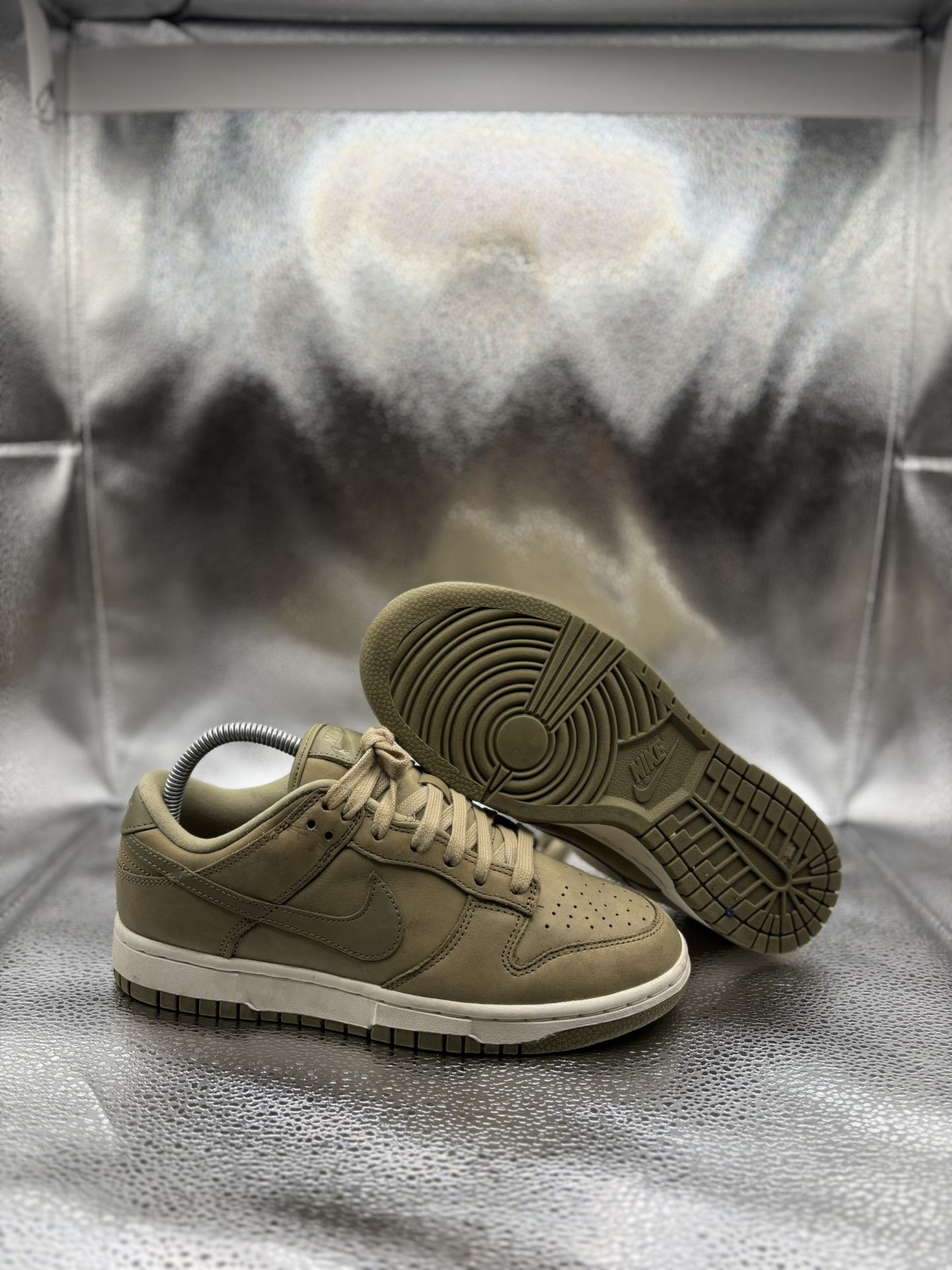 Dunk Low PRM Neutral Olive