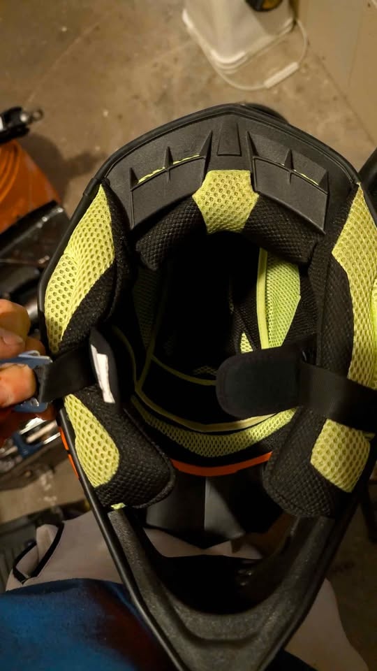 JT Racing J38 motocross helmet - photo 2