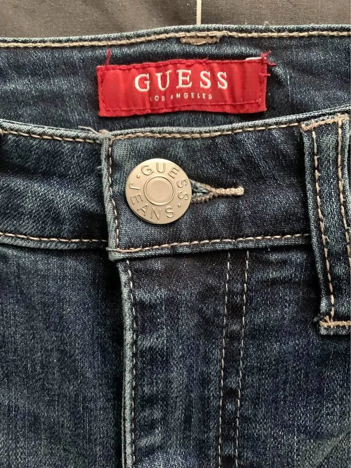 GUESS Jeans thumbnail