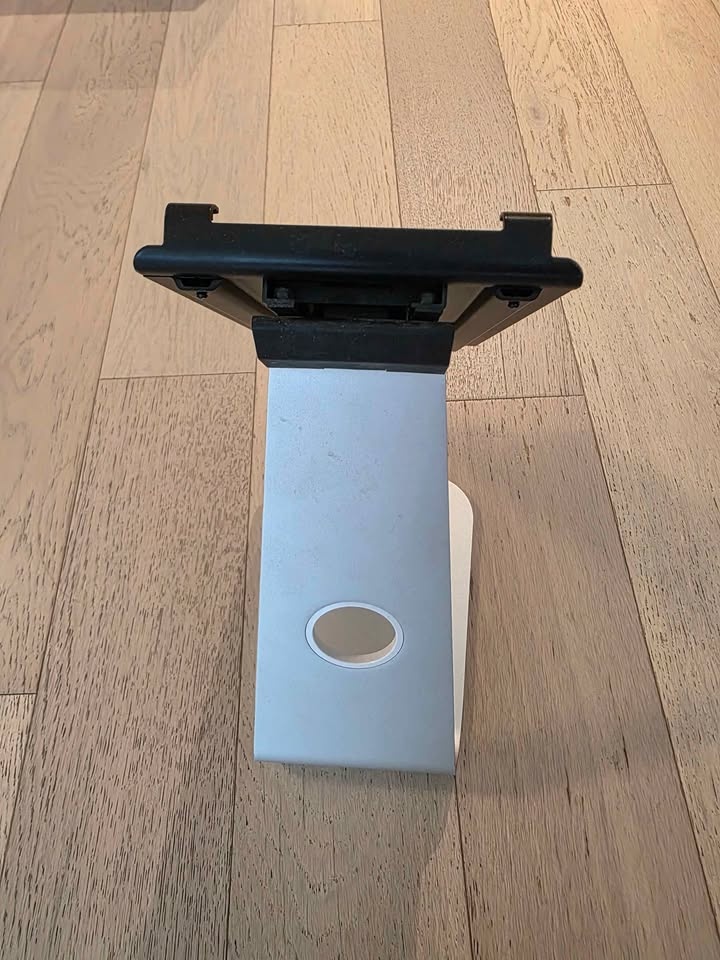 iPad stand - photo 3