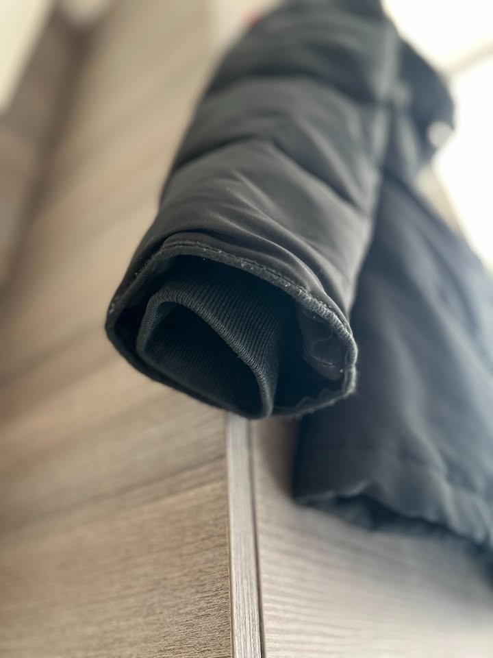 Canada Goose women’s parka (small) - photo 4