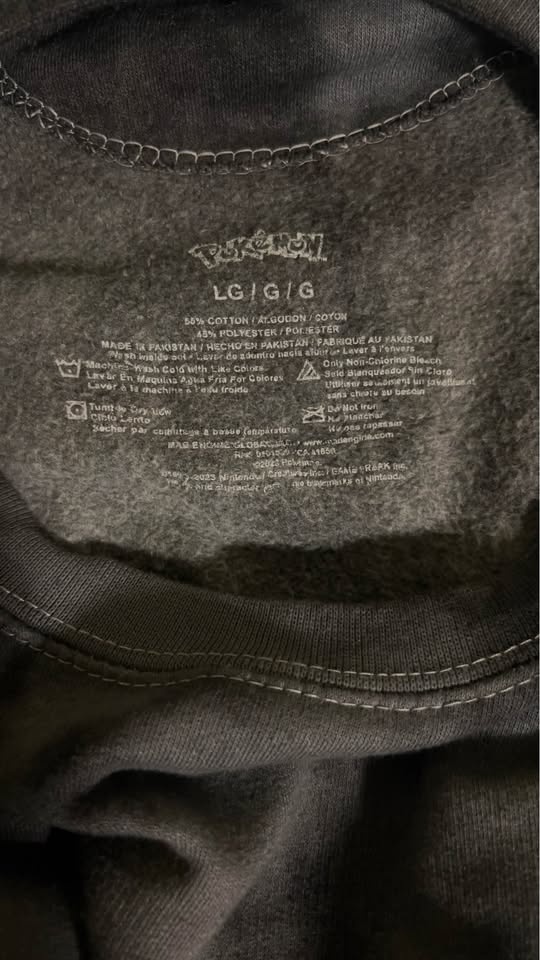 hot topic gengar evolution pokémon sweater - photo 5