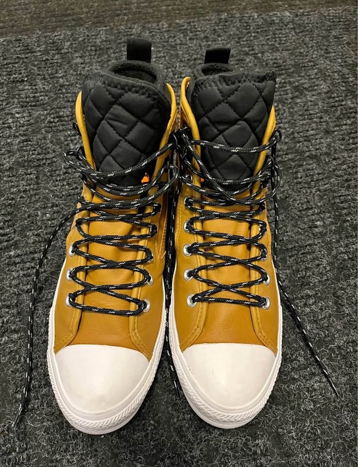 Mens 11 Converse Waterproof Sneakers - photo 2