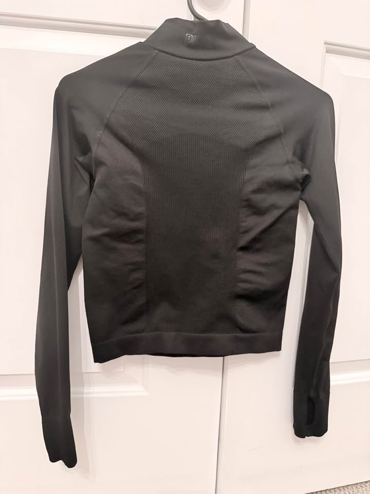 PINK Active Black Cropped Half-Zip Performance Top (XS/S) - photo 2