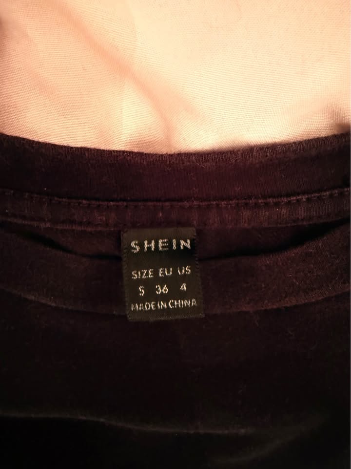 SHEIN Black Cropped Boxy Tee (Size S / EU 36) - photo 3