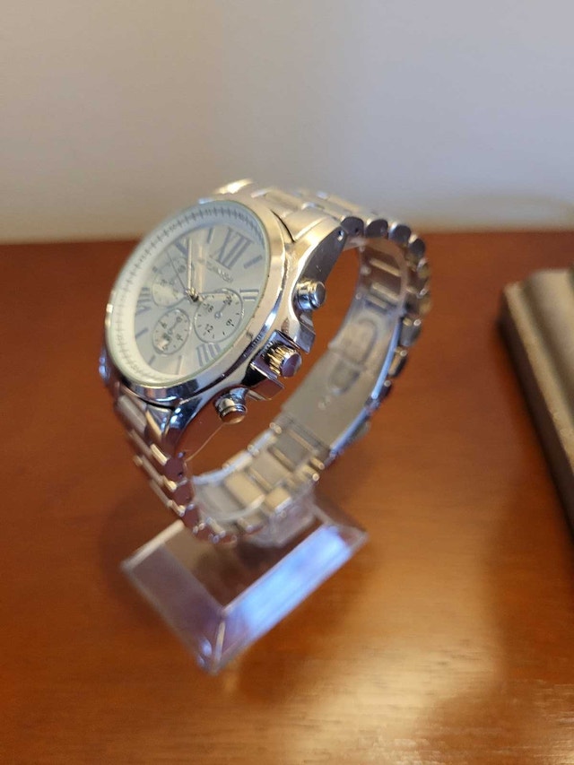Women's Silver Watch with Chronograph Roman Dial - photo 2