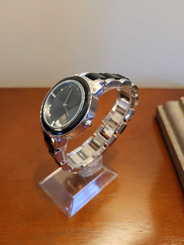 Brand New Unbranded Stylish Silver and Black Women's Watch - photo 2