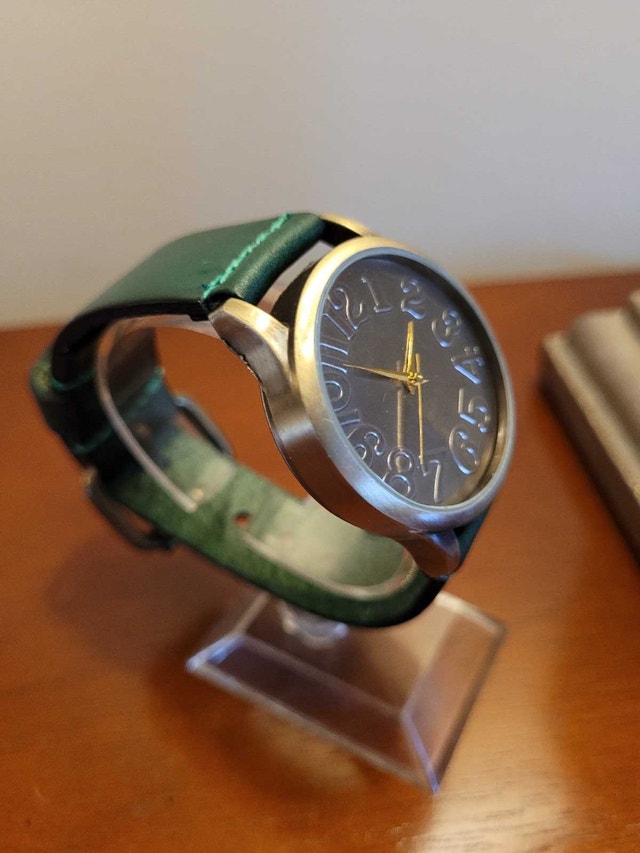 Brand New Green Women's Fashion Watch - photo 3