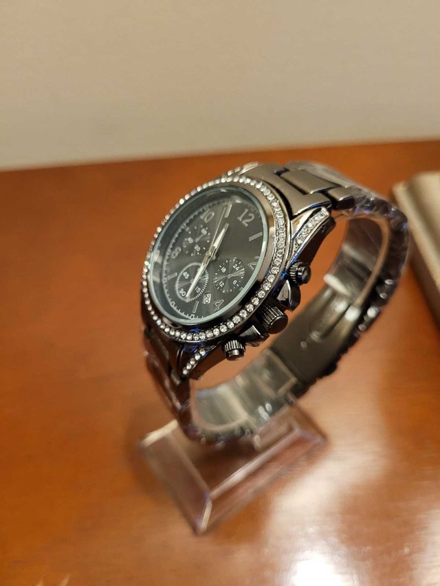 Brand New Women's Black Fashion Watch with Diamond Bezel - photo 2