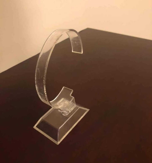 Single Clear Watch Display Stand - photo 2