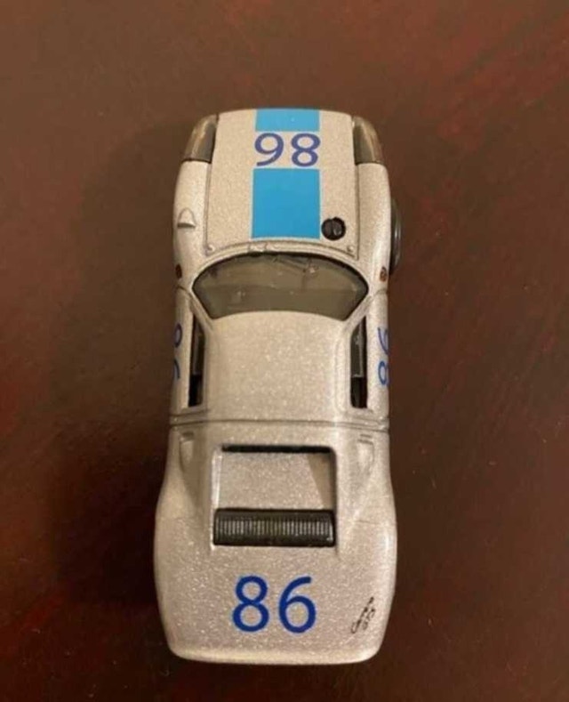 Metallic Grey Porsche 904 Carrera GTS Hot Wheels - photo 4