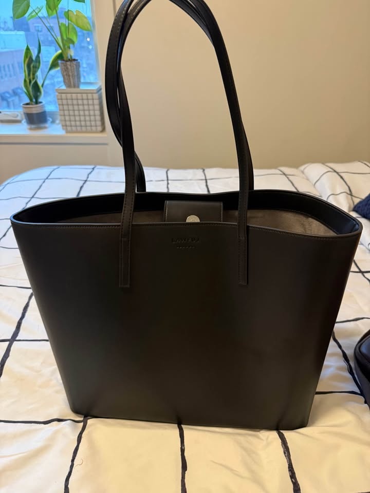 Lawful Sienna Tote - photo 4