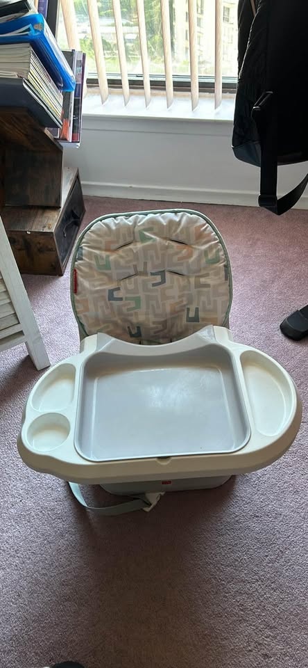 Fisher Price Space Saver High Chair - photo 2