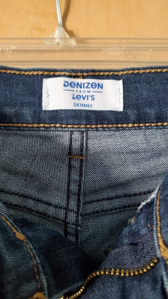Boy's Levi's Skinny Jeans Size 10 Regular - photo 3