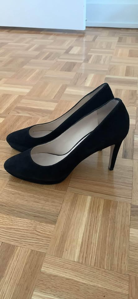 Nine West Black Suede High Heel Shoes - photo 3