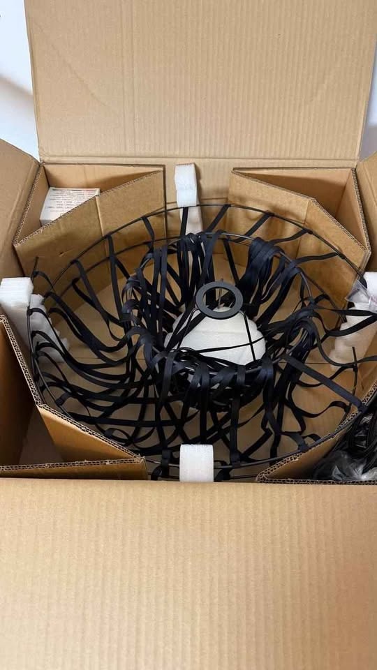 Pendant Light Adjustable Height Vintage Chandelier Black, New - photo 2