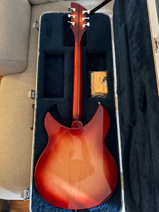 1996 Rickenbacker 330 Fireglo Electric Guitar - photo 2