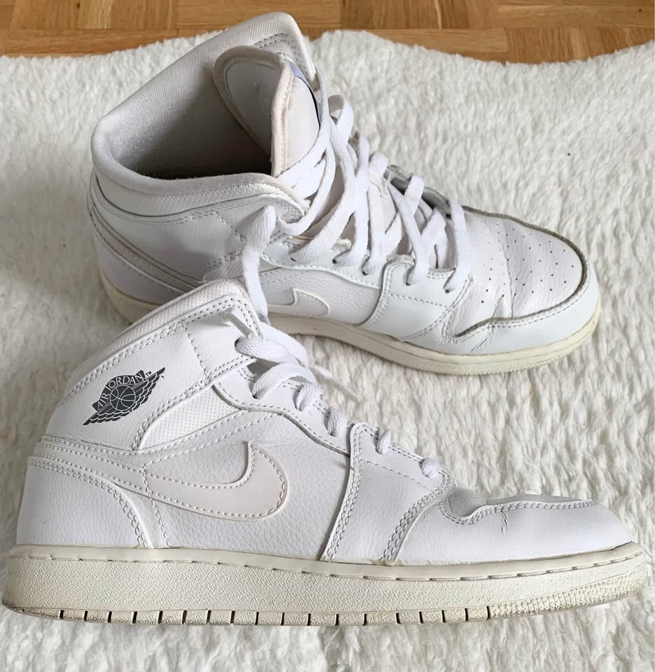 Nike Air Jordan 1 High Top Sneakers - photo 4