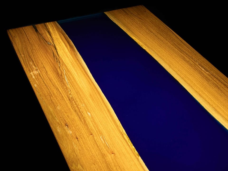 Blue Transparent epoxy table - photo 5