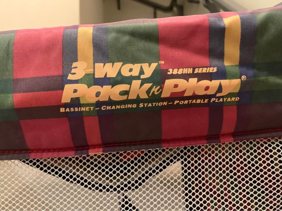 GRACO 3-Way Pack ‘N Play Baby Bassinet in Like New Condition! - photo 2