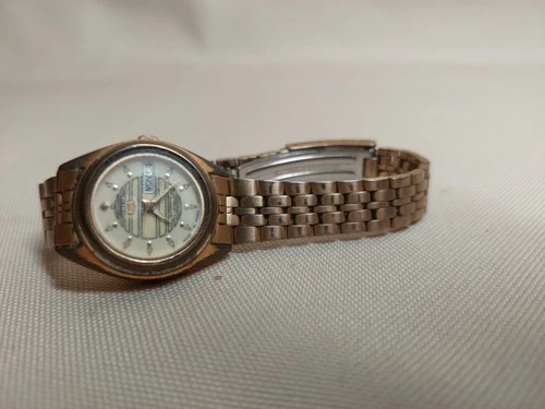 Vintage Seiko 5 Automatic Day Date Japan Original Bracelet Runs - photo 5