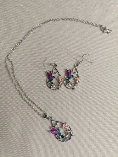 Hummingbird Enamel Necklace & Earrings Set – Silver Tone – Natur