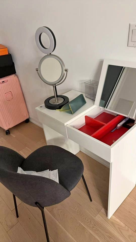 Moving Sale！IKEA BRIMNES Dressing Table