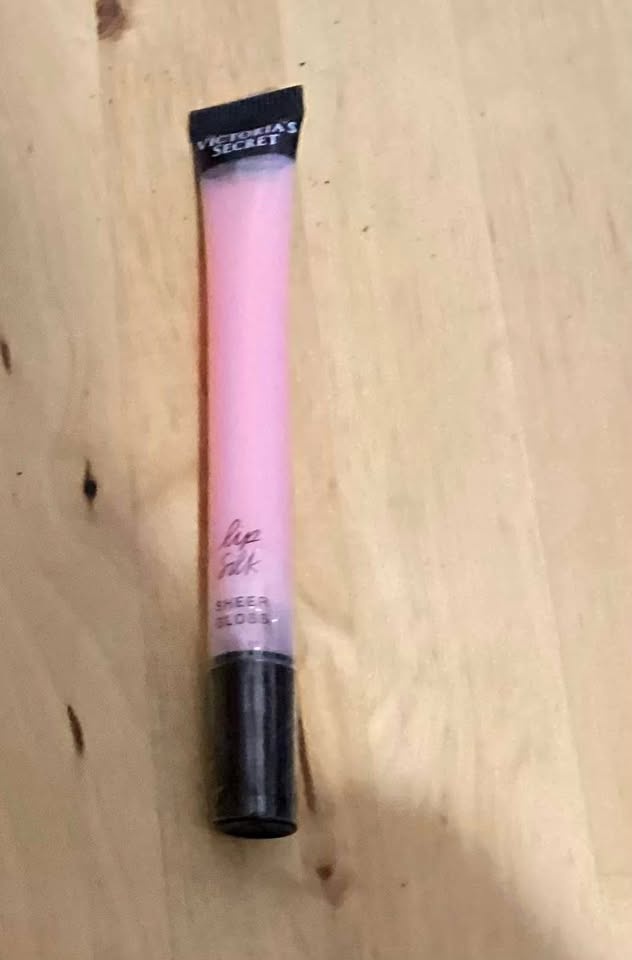 Victoria's Secret lipgloss