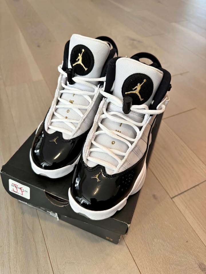 Kids Air Jordan 6 Rings – Size 5.5Y – Black/White/Gold