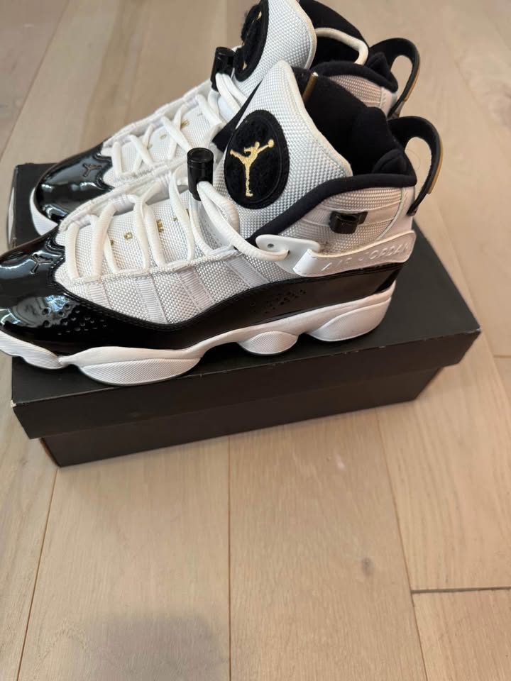 Kids Air Jordan 6 Rings – Size 5.5Y – Black/White/Gold - photo 2