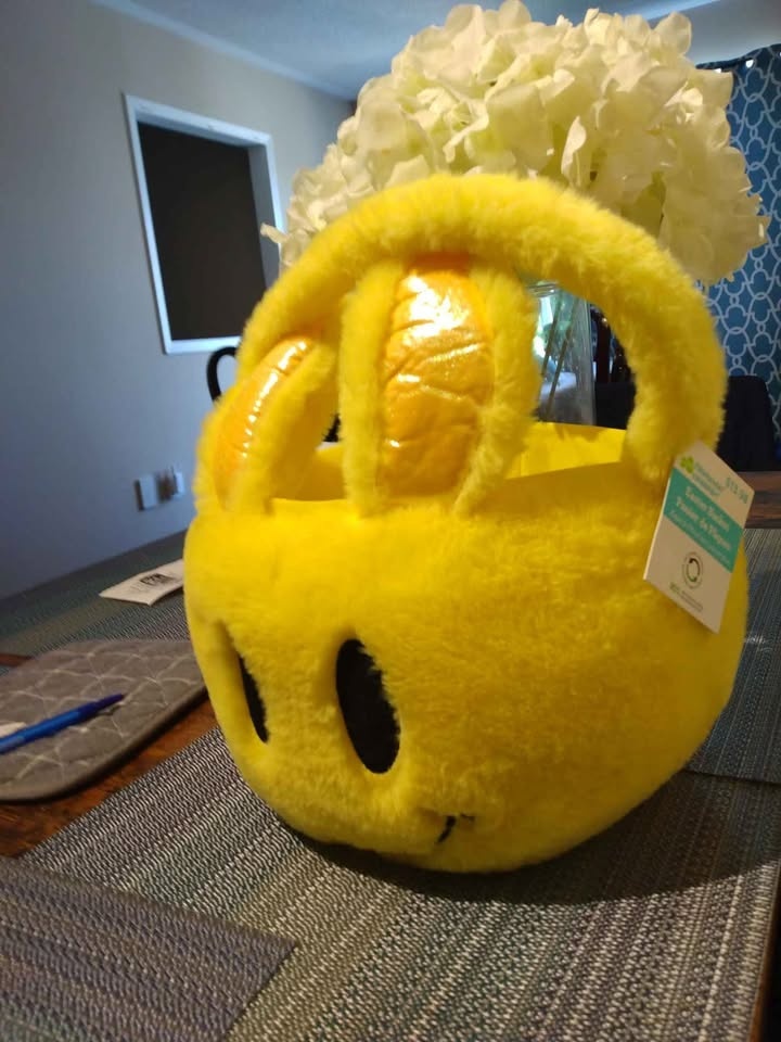 Brand New Yellow Smiley Face Easter Basket - photo 2