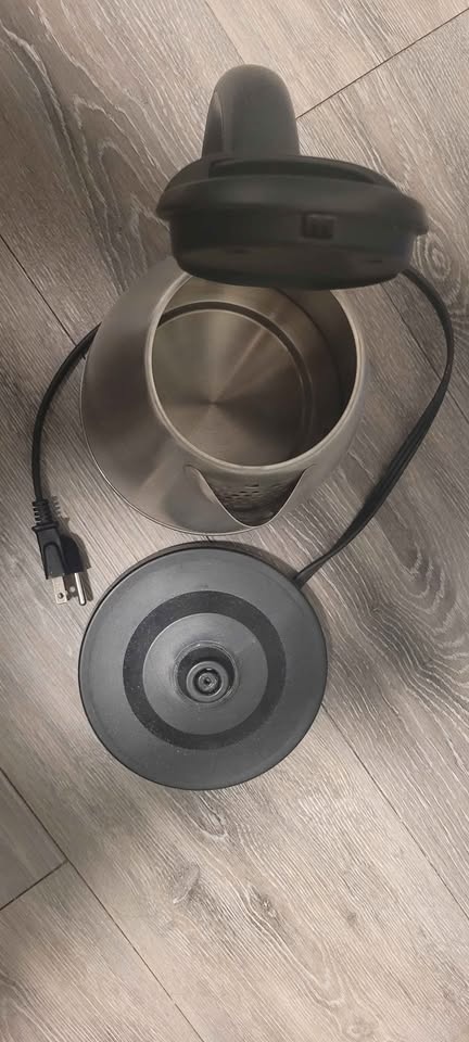 Hamilton Beach Electric Tea Kettle, Water Boiler, 1.7 Liter - photo 2