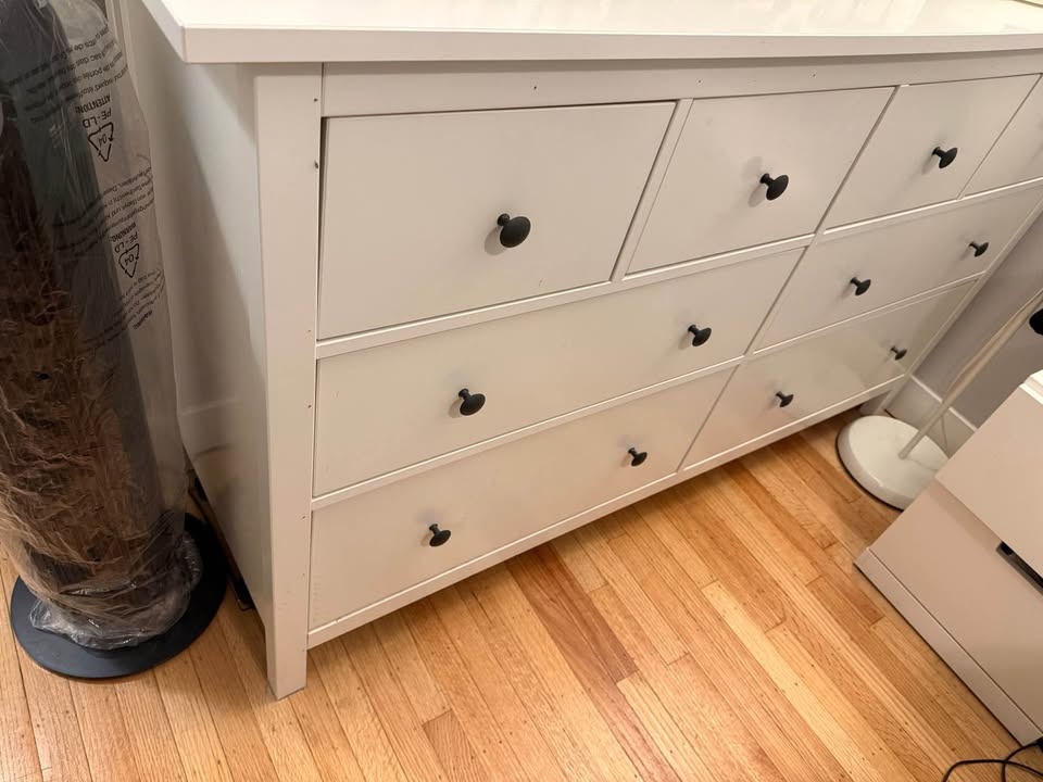 IKEA HEMNES 8-Drawer Dresser – White - photo 4