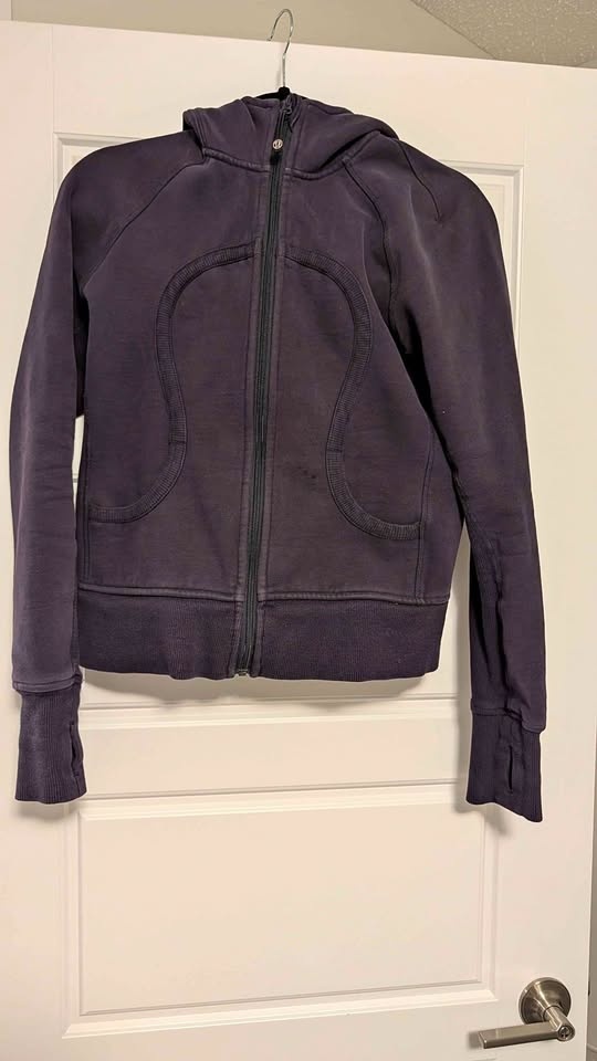 Purple Fitted Scuba Lululemon Hoodie size 8