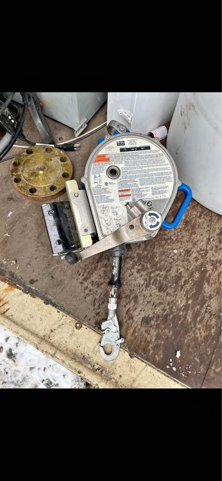 3M DBI-SALA Sealed-Blok Self-Retracting Lifeline