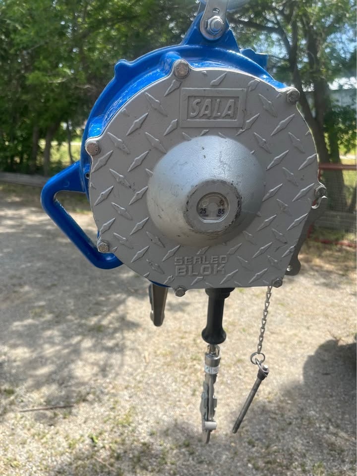 3M DBI-SALA Sealed-Blok Self-Retracting Lifeline - photo 3