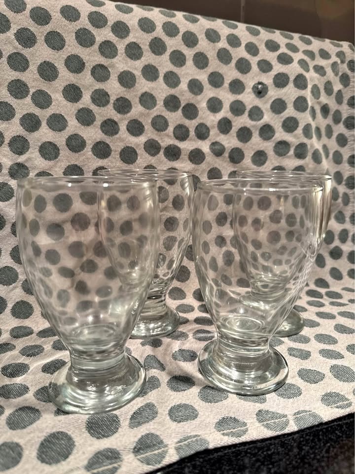 Set of 6 Glass Dessert/ Icecream Sundae Cups