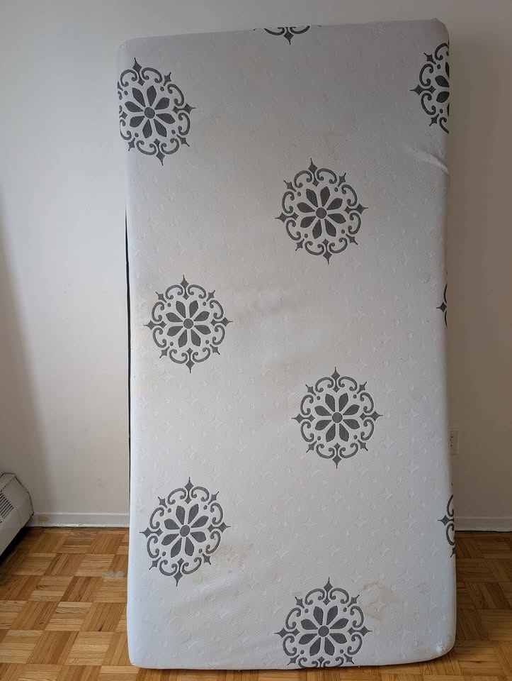 Two Single Mattresses -- 10$ each - photo 2