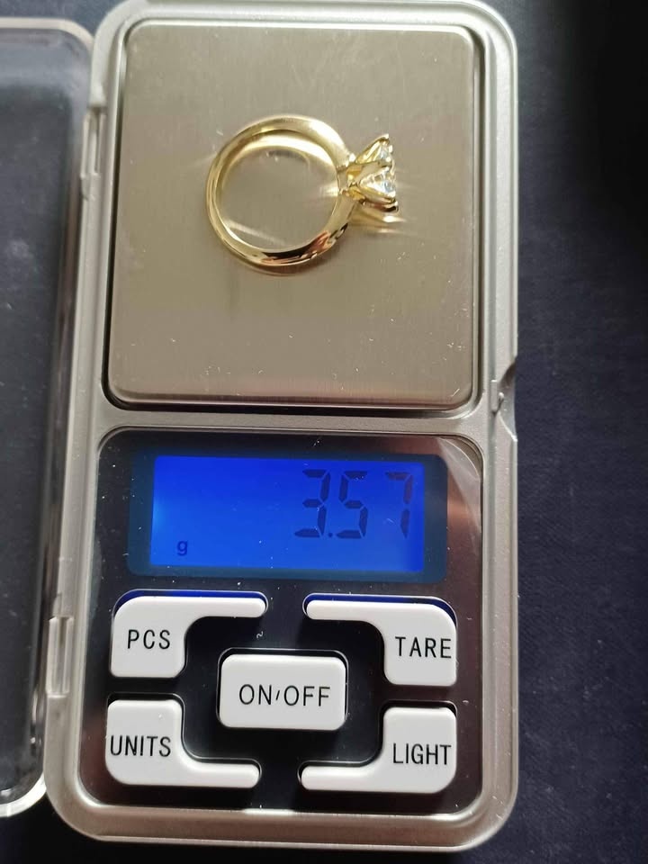 Large 2 CT Moissanite .925 (engagement) ring - photo 3