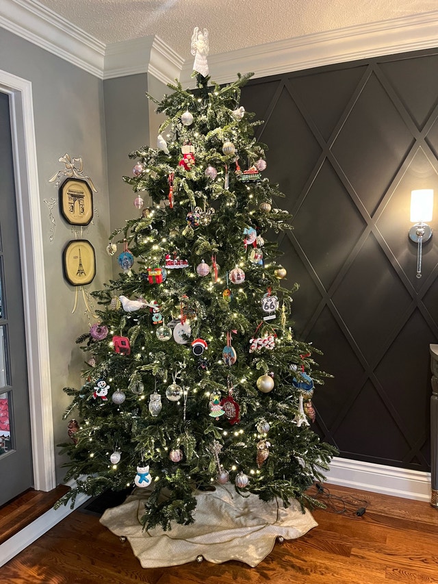 8 Foot Christmas tree - photo 3