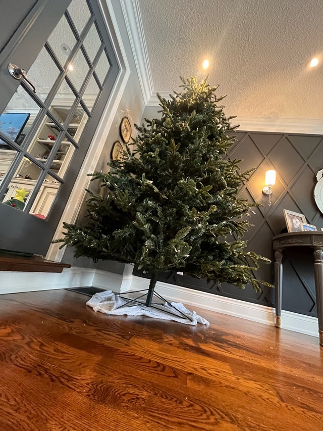 8 Foot Christmas tree - photo 5