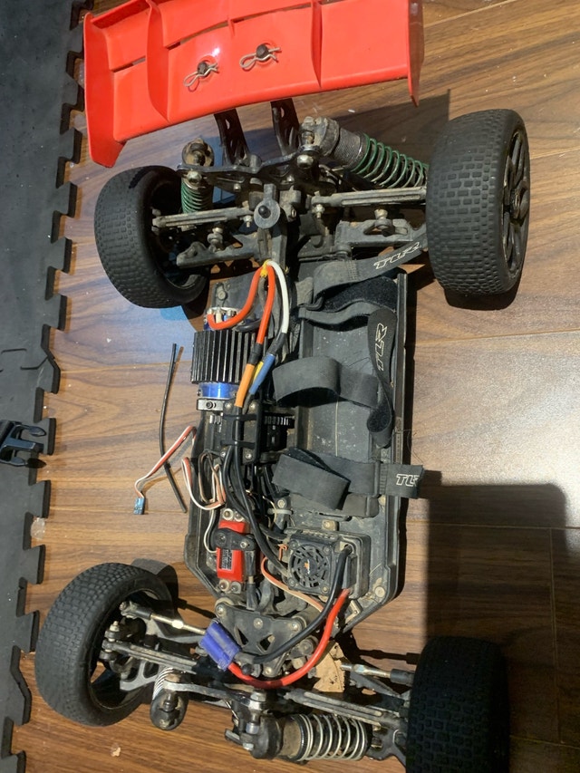 Losi off-road 1/8 scale rc car - photo 2