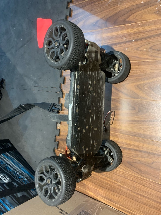 Losi off-road 1/8 scale rc car - photo 3