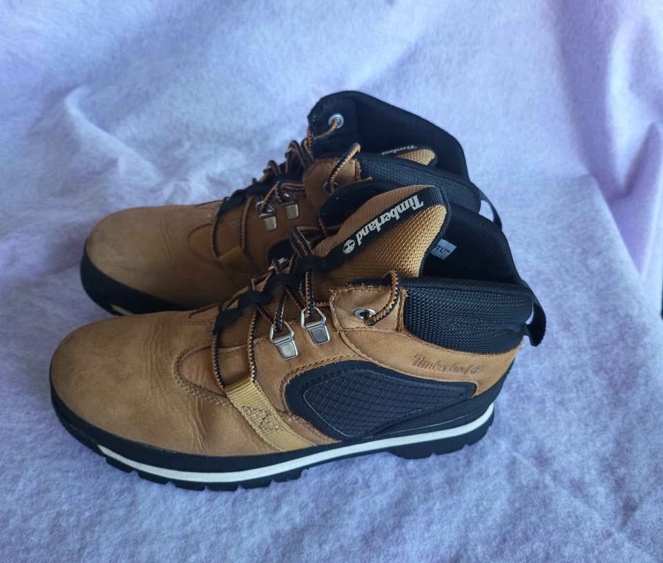 Timberland shoes for kids size 4 - photo 2